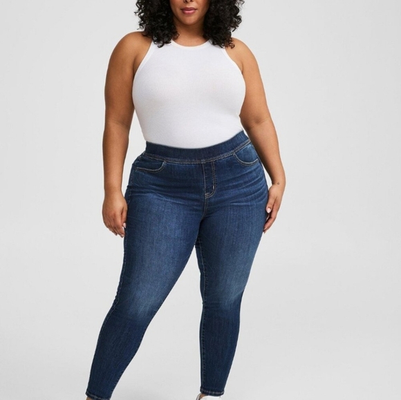 Torrid 3 Short 3S Feel The Fit Lean Jeans Super Soft Pull-On Comfy Sexy Br-3111 - Picture 1 of 6